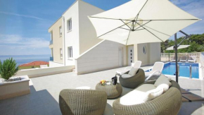 Lux Apartments